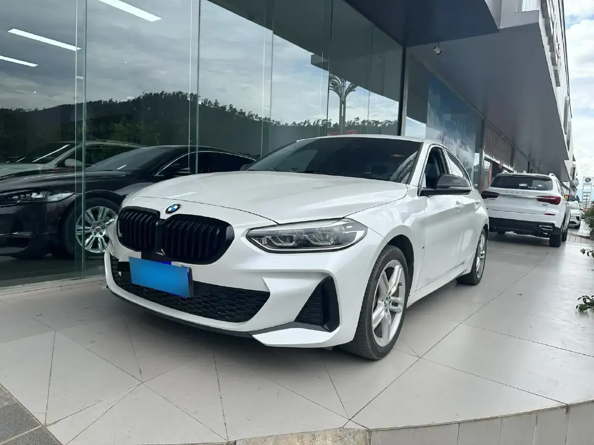 2022 BMW 1 Series 1.5T 140HP L3 7DCT