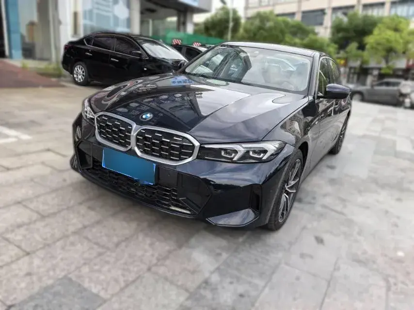 2024 BMW 3 Series 2.0T 184HP L4 8AT