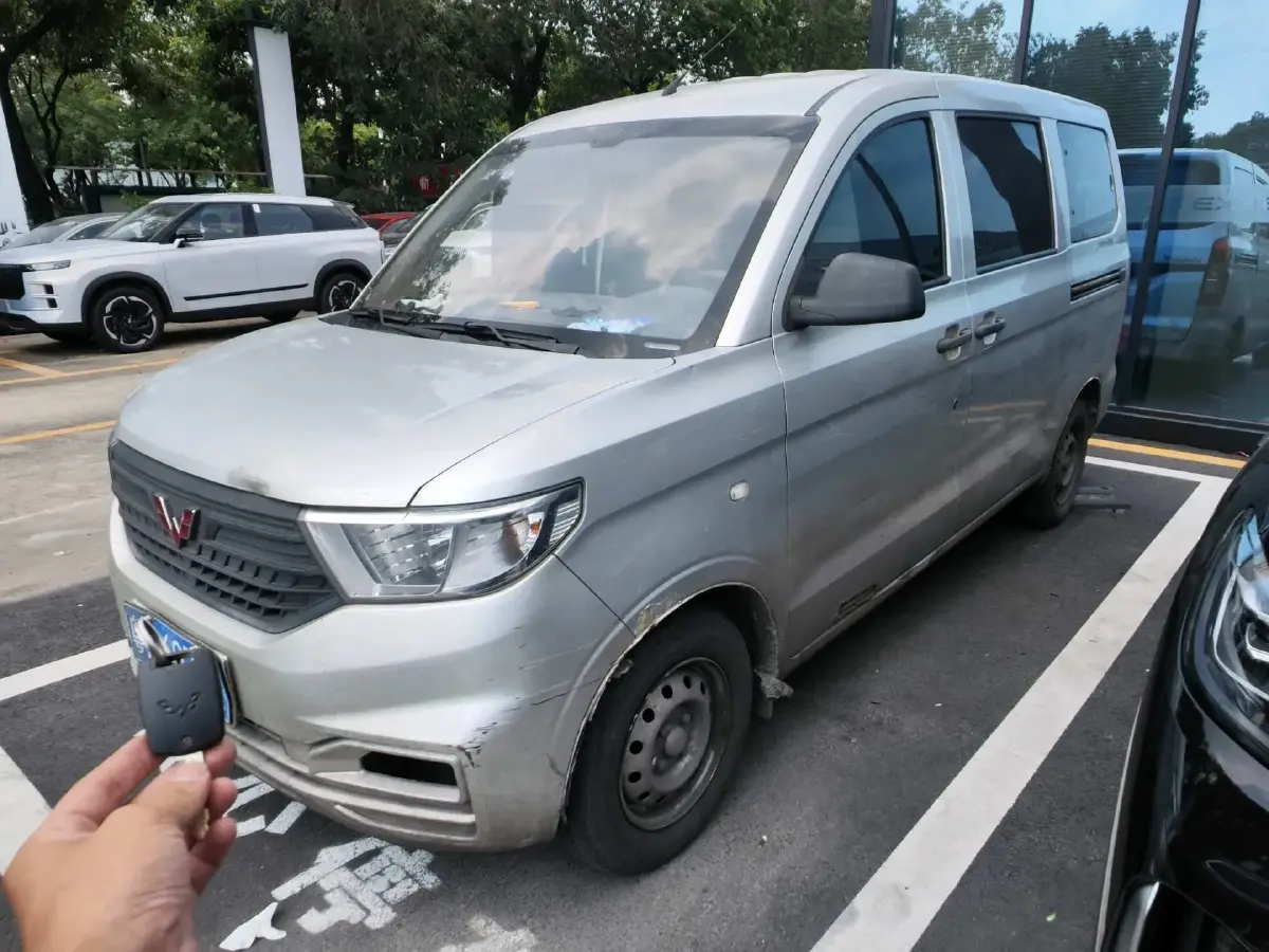 2019 WuLing HongGuang V 1.5L 105HP L4 5MT