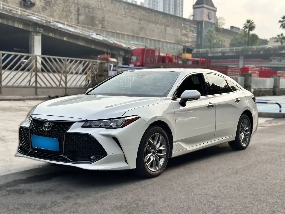 2019 Toyota Avalon 2.0L 178HP L4 CVT