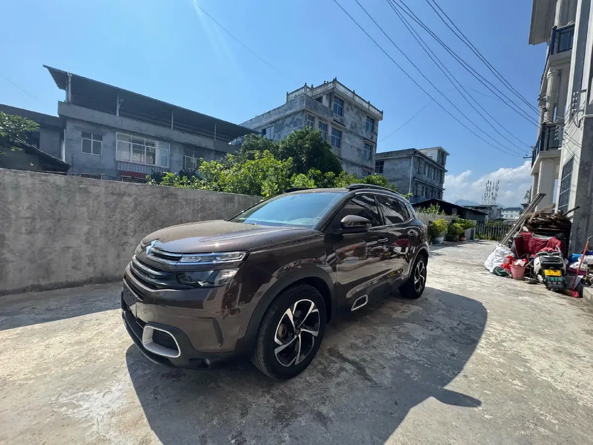 2019 Citroen C5 Aircross 1.6T 167HP L4 6AT