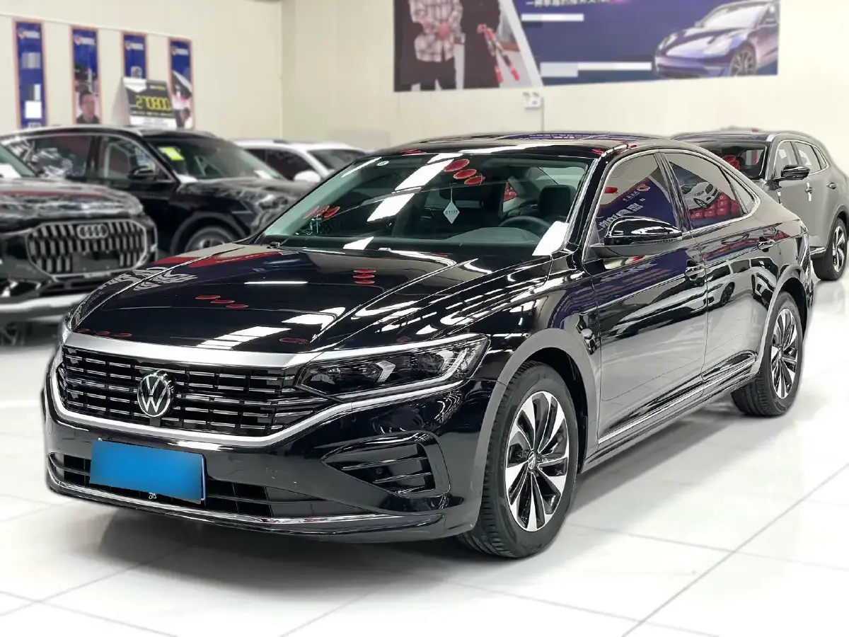 2022 Volkswagen Passat 1.4T 150HP L4 7DCT