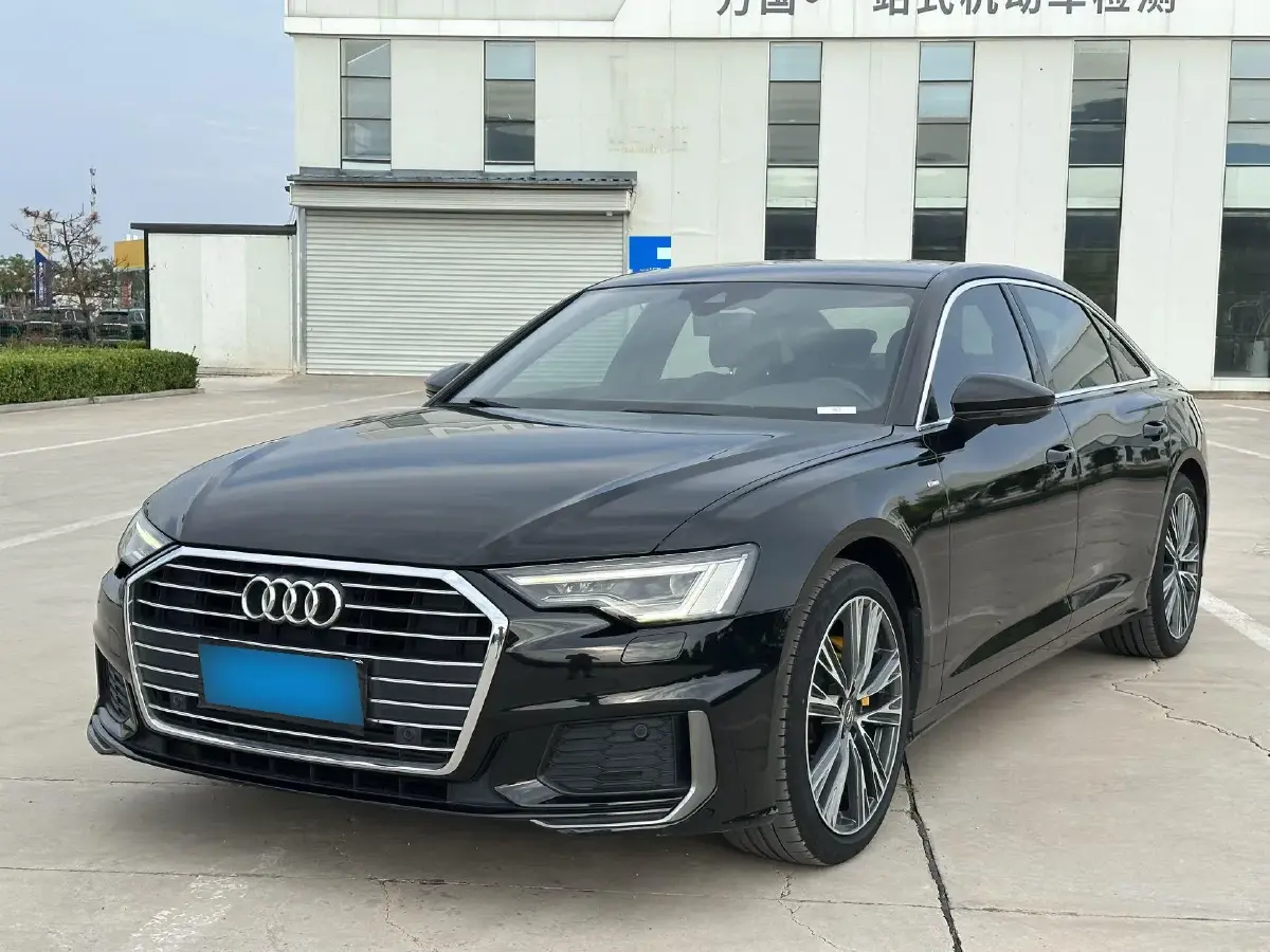 2021 Audi A6L 2.0T 190HP L4 7DCT