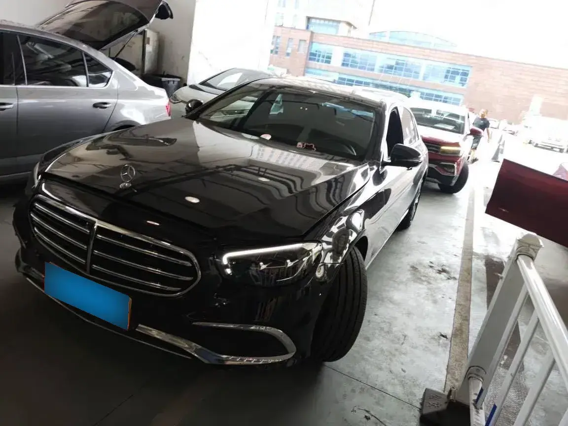 2022 Mercedes-Benz E Class 2.0T 211HP L4 9AT PHEV 25.4KWH