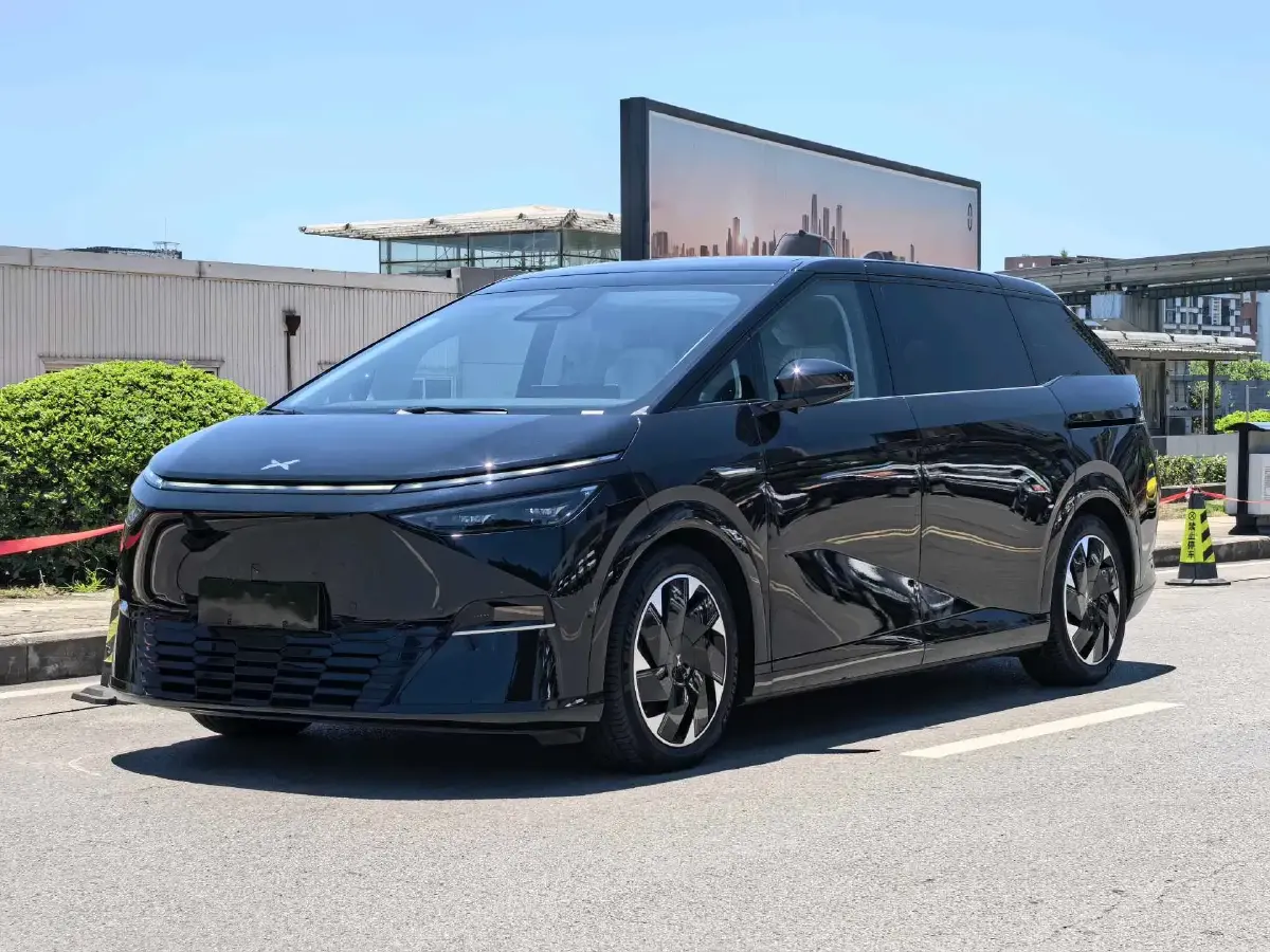2024 Xpeng X9 BEV 101.5KWH