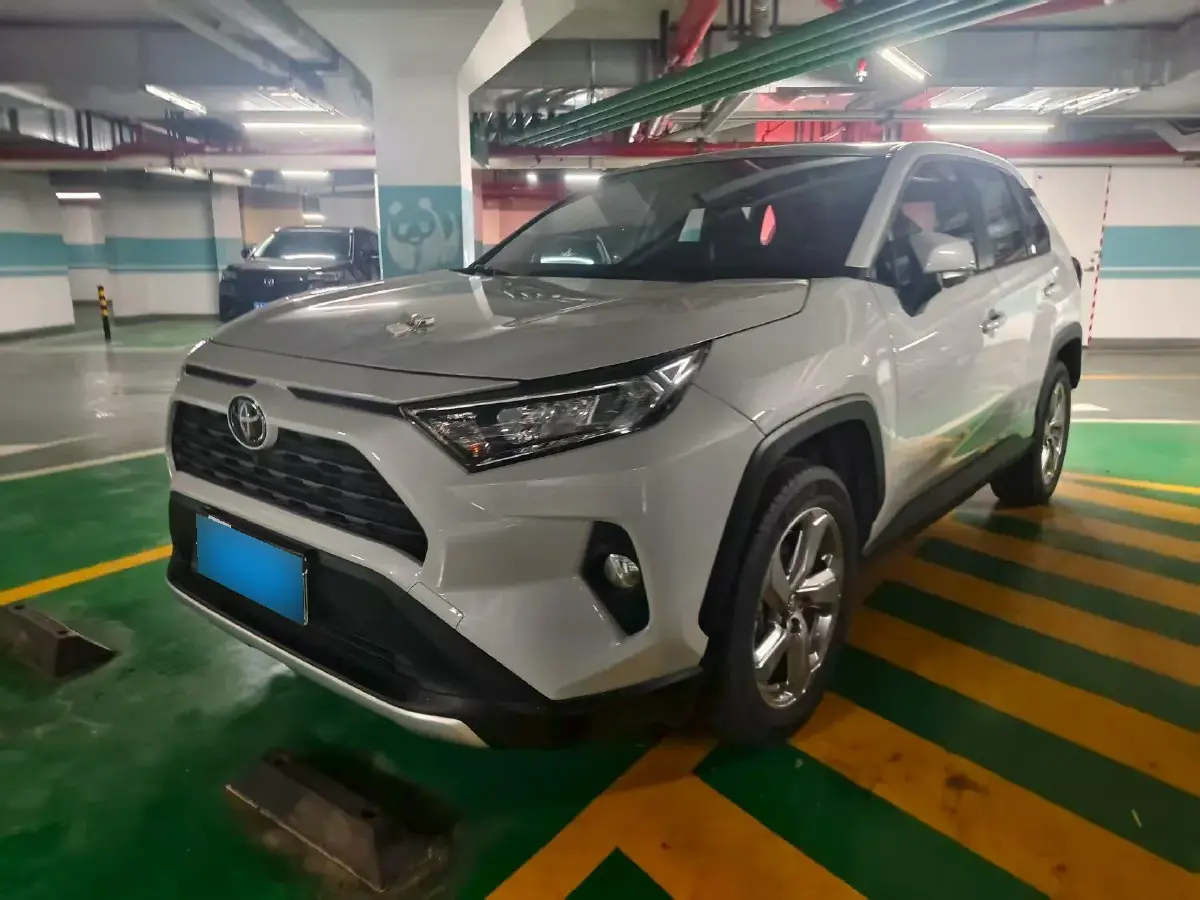2020 Toyota RAV4 2.0L 171HP L4 CVT