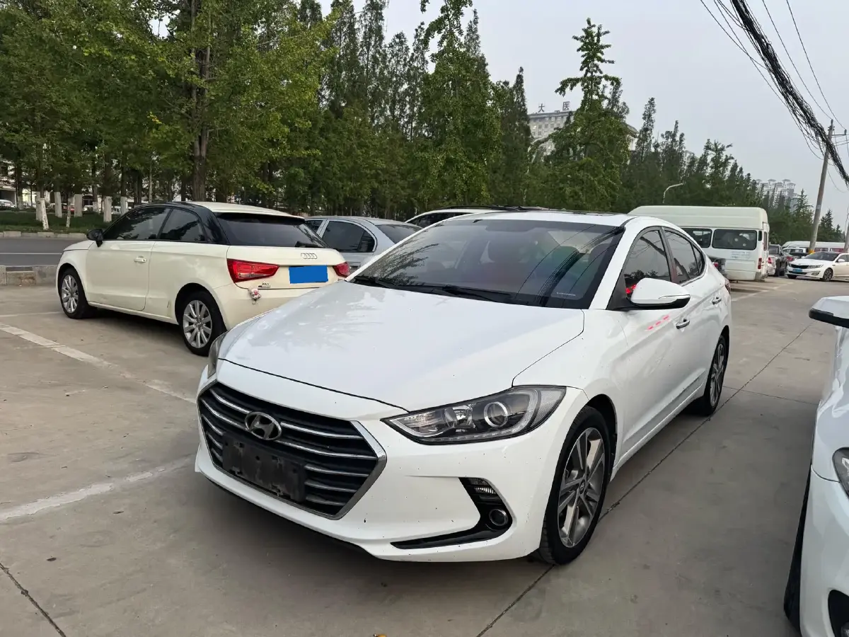 2016 Hyundai Elantra 1.6L 130HP L4 6AT