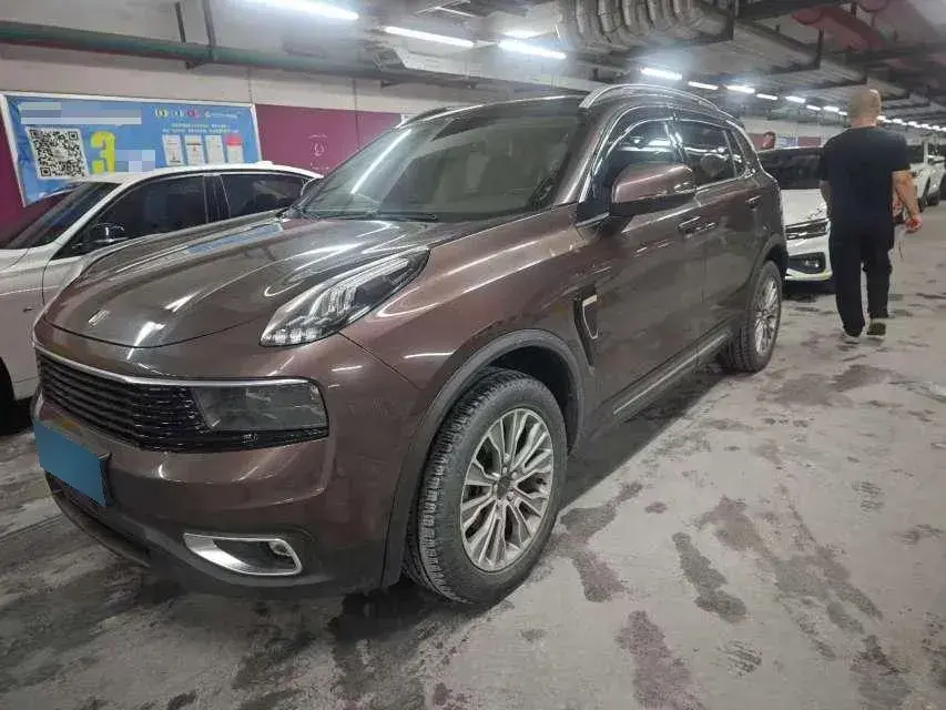 2019 LYNK&CO 01 2.0T 190HP L4 6AT