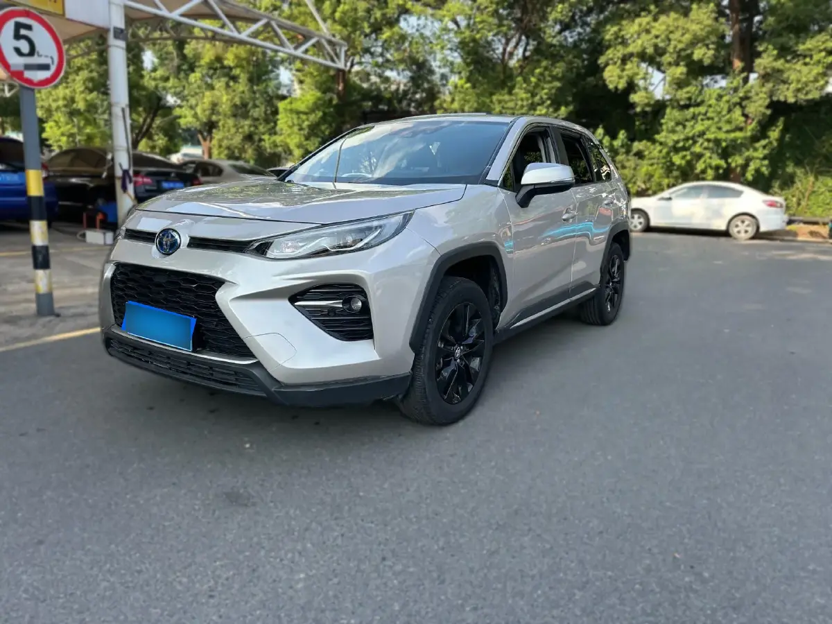 2022 Toyota Wildlander 2.5L 178HP L4 E-CVT Hybrid