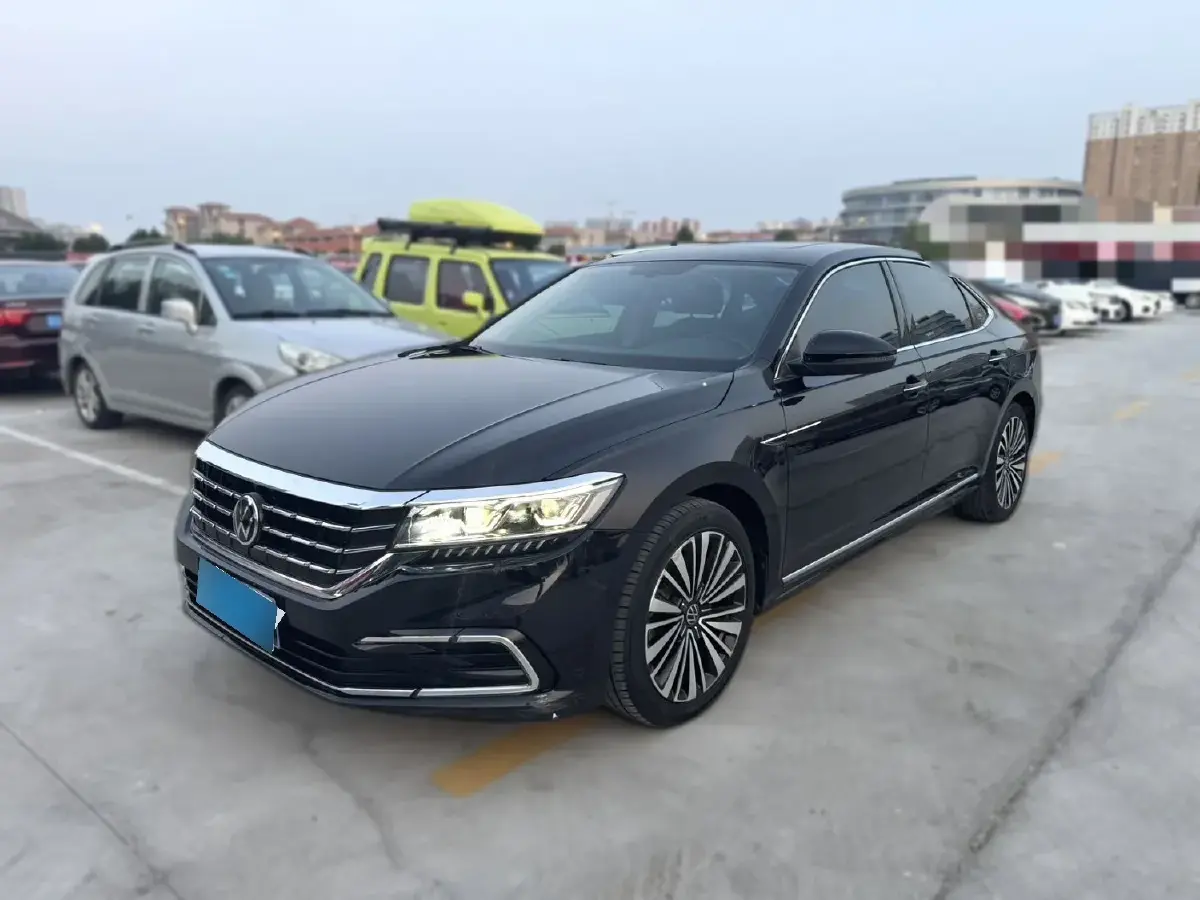 2021 Volkswagen Passat 2.0T 186HP L4 7DCT