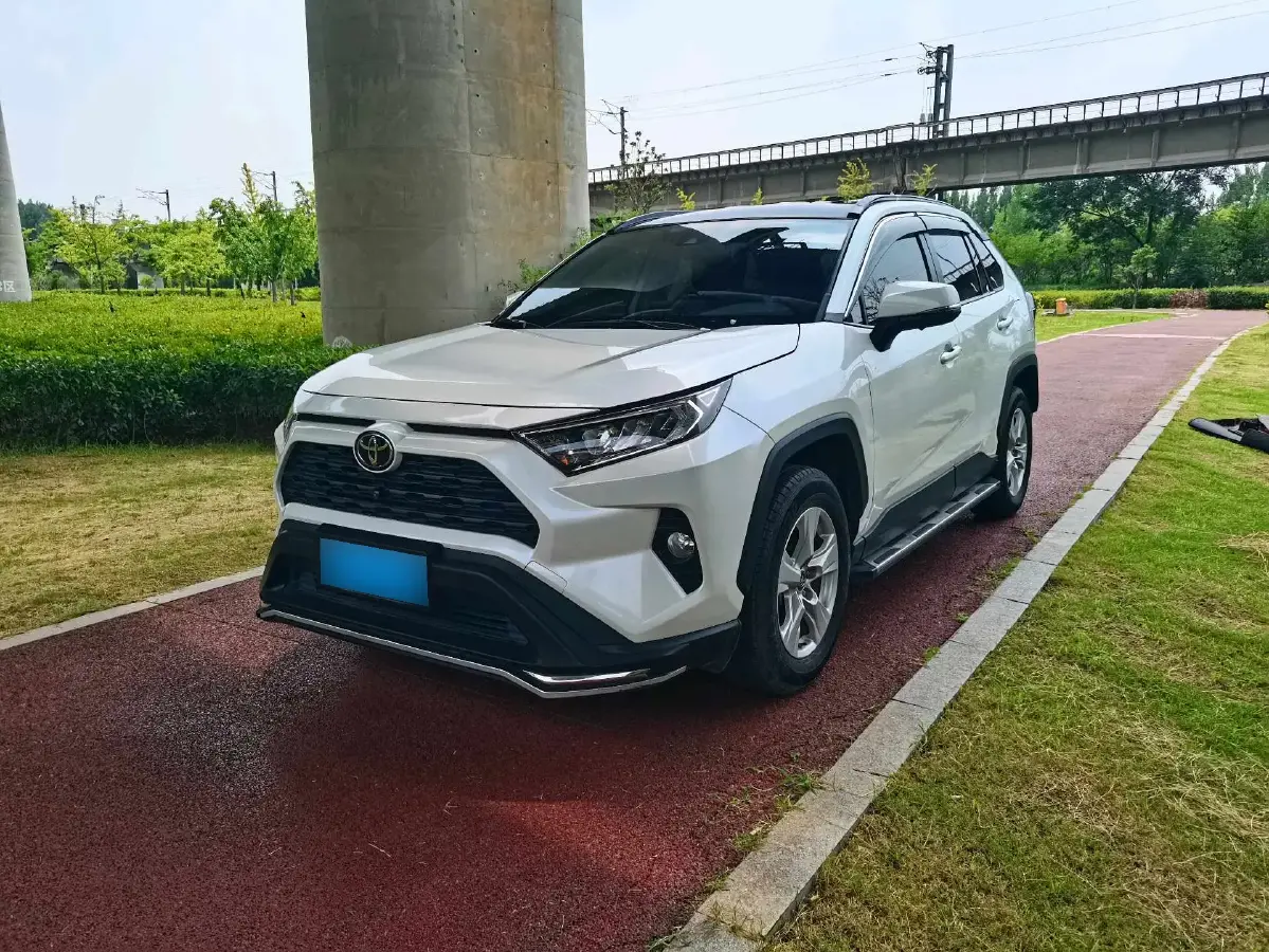 2021 Toyota RAV4 2.0L 171HP L4 CVT