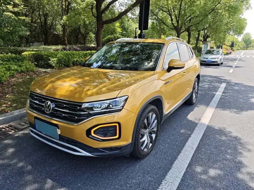 2019 Volkswagen Tayron 2.0T 220HP L4 7DCT