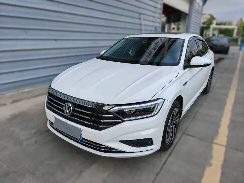 2021 Volkswagen Sagitar 1.4T 150HP L4 7DCT