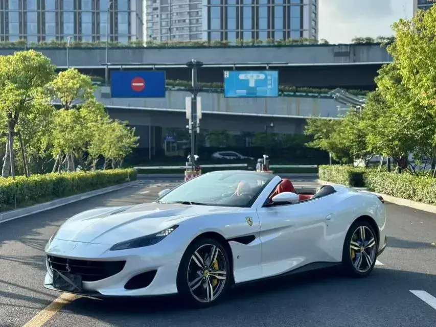 2018 Ferrari Portofino 3.9T 600HP V8 7DCT