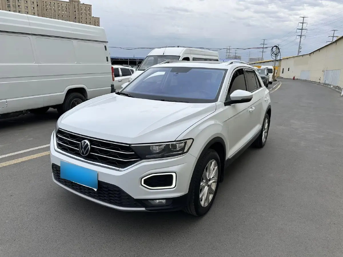2022 Volkswagen T-Roc 1.4T 150HP L4 7DCT