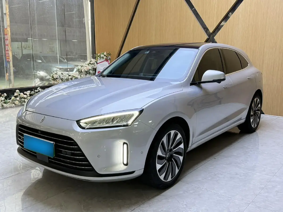 2022 HIMA AITO M5 Range Extended 125HP REEV 40KWH