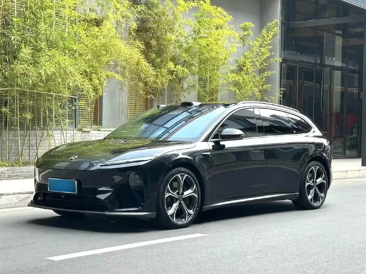 2024 NIO ET5T BEV 75KWH