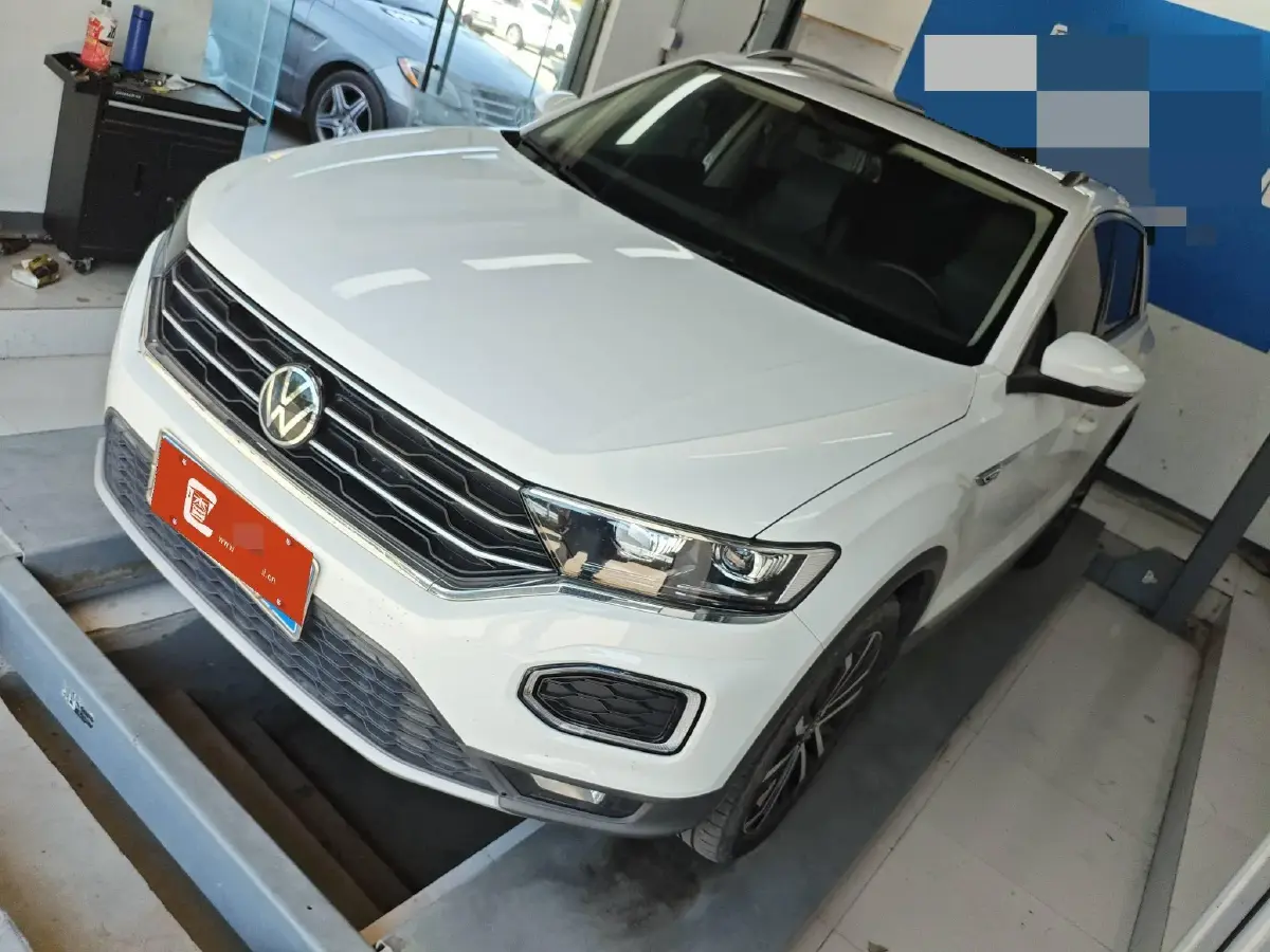 2021 Volkswagen T-Roc 1.4T 150HP L4 7DCT