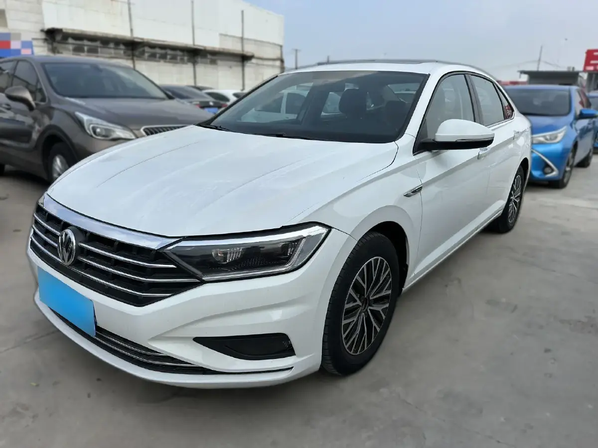 2020 Volkswagen Sagitar 1.2T 116HP L4 5MT
