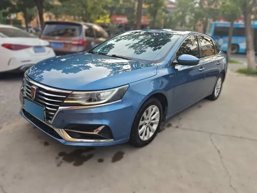 2017 Roewe i6 1.0T 125HP L3 2AT PHEV
