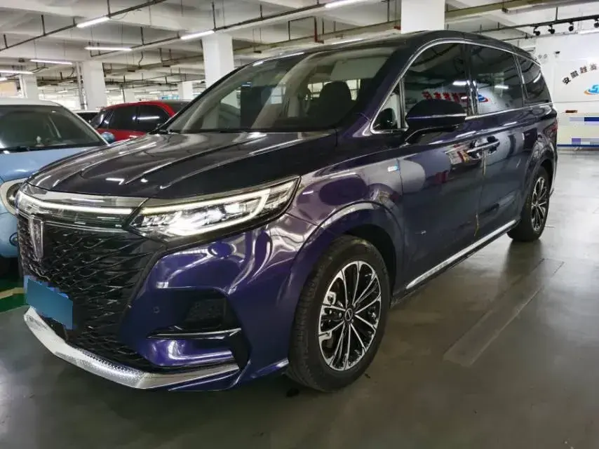 2022 Roewe iMAX8 2.0T 234HP L4 8AT