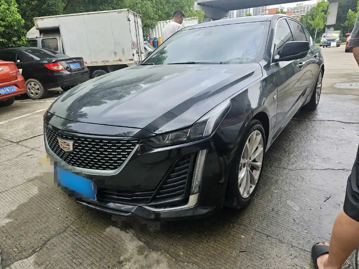 2021 Cadillac CT5 2.0T 237HP L4 10AT