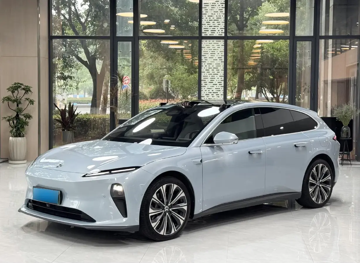 2024 NIO ET5T BEV 75KWH