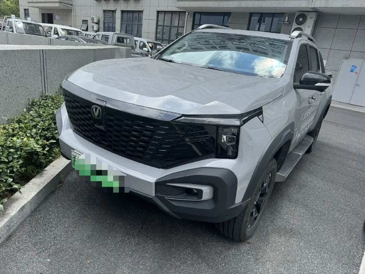 2024 ChangAn Hunter 2.0T 190HP L4 REEV 31.18KWH