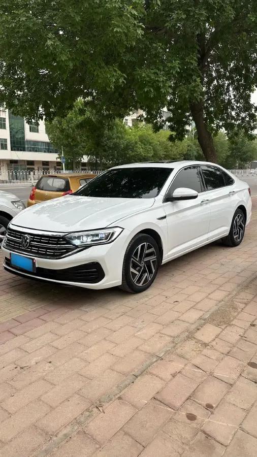 2023 Volkswagen Sagitar 1.5T 160HP L4 7DCT