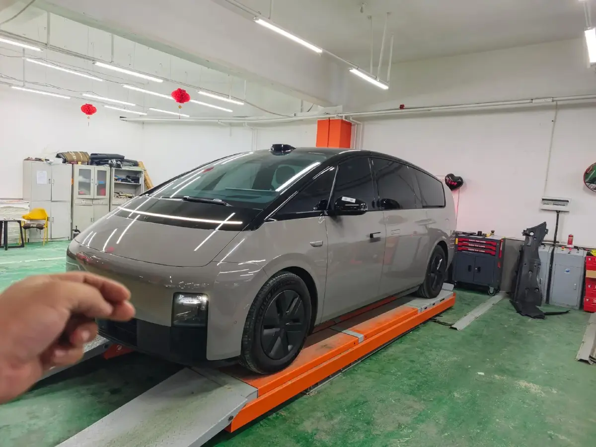 2024 Li MEGA BEV 102.7KWH