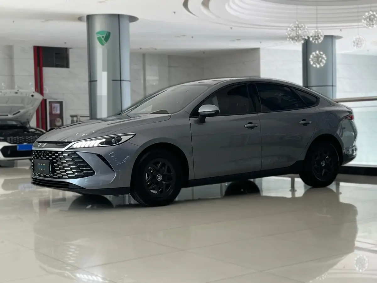 2025 BYD Qin Plus 1.5L 101HP L4 E-CVT PHEV 7.68KWH