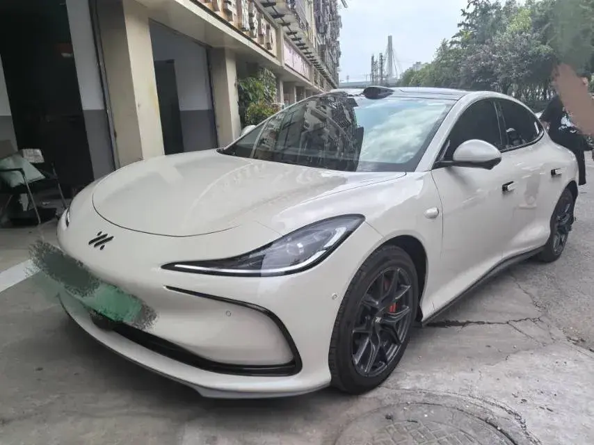 2024 IM L6 BEV 83KWH