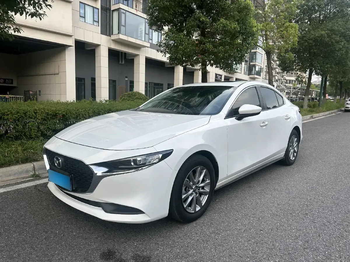 2020 Mazda 3 Axela 1.5L 117HP L4 6AT
