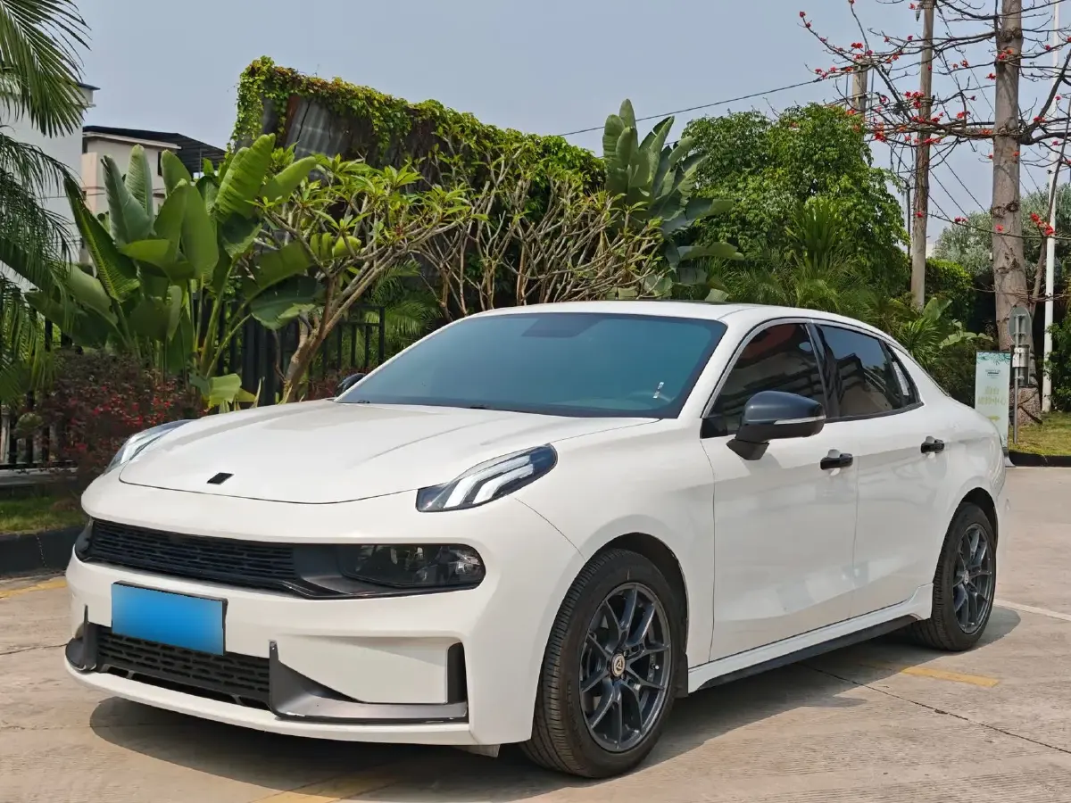 2022 LYNK&CO 03 2.0T 190HP L4 7DCT