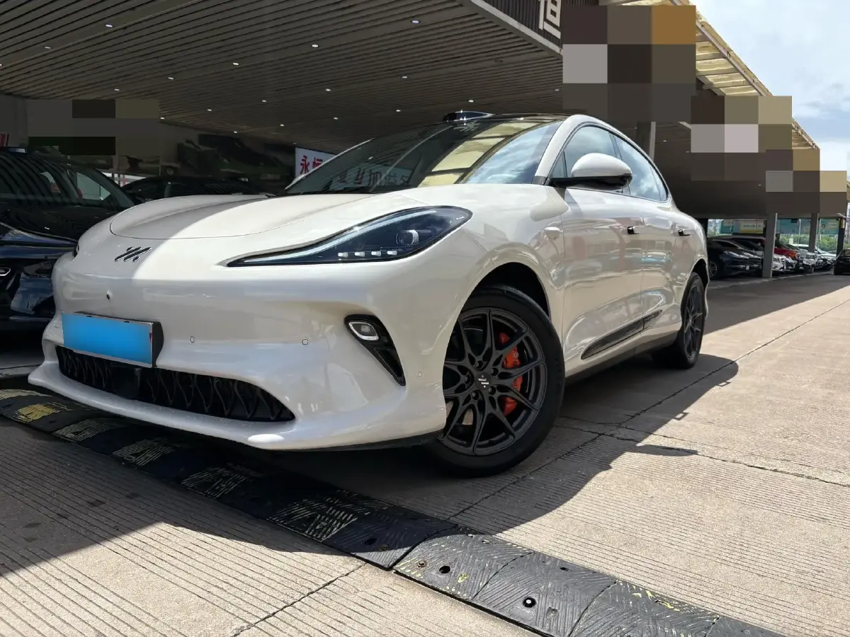 2025 IM LS6 BEV 83KWH