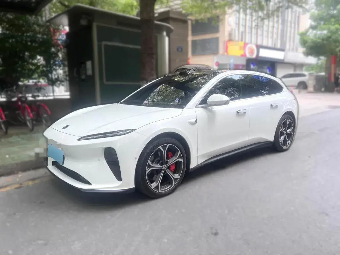 2024 NIO ET5T BEV 75KWH