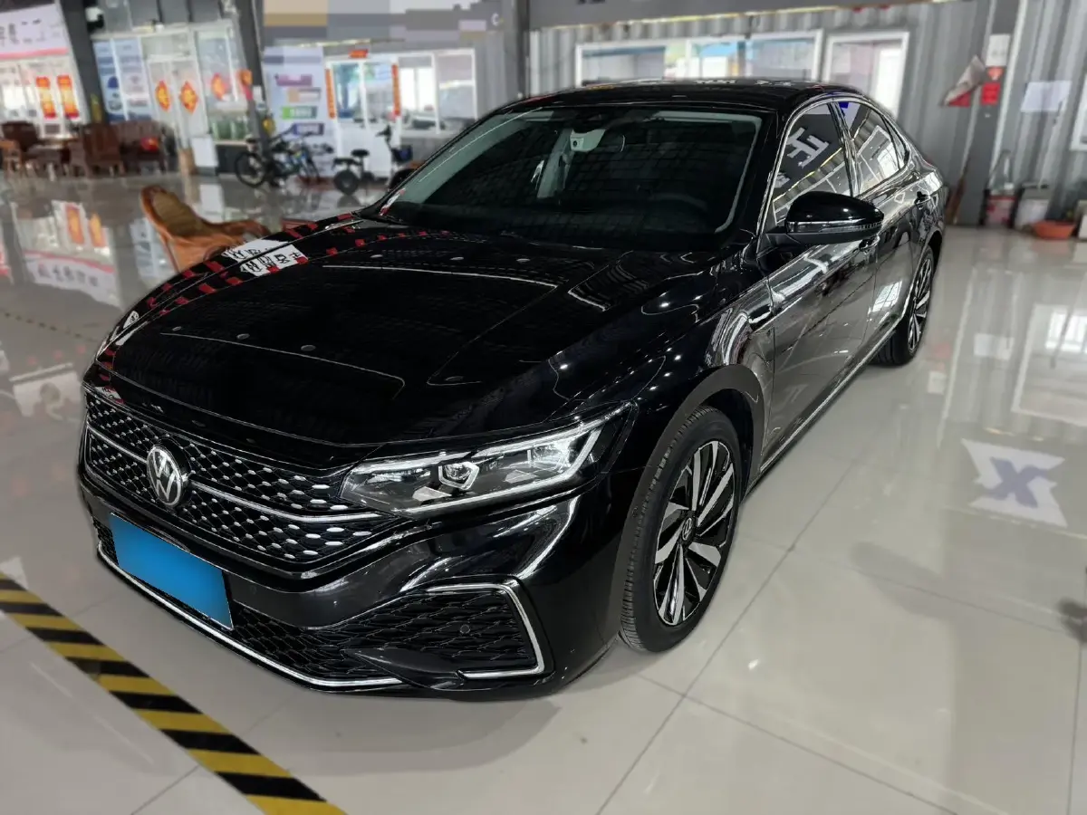 2021 Volkswagen Passat 2.0T 186HP L4 7DCT