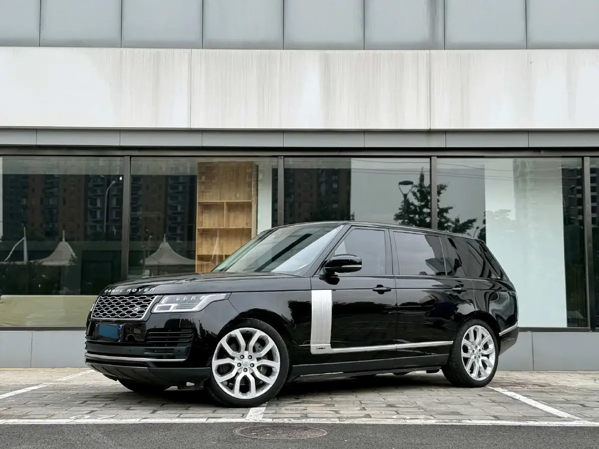 2022 Land Rover Range Rover 3.0T 400HP L6 8AT