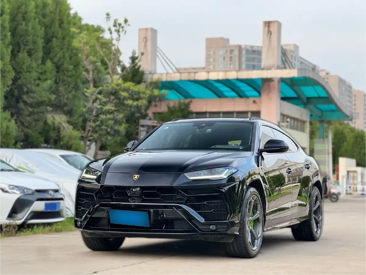 2018 Lamborghini Urus 4.0T 650HP V8 8AT