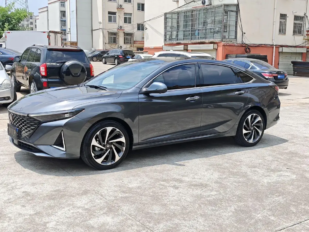 2023 ChangAn Raeton Plus 1.5T 188HP L4 7DCT