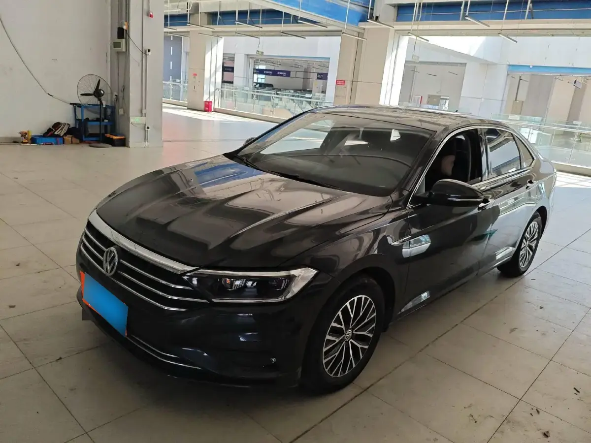 2020 Volkswagen Sagitar 1.2T 116HP L4 5MT