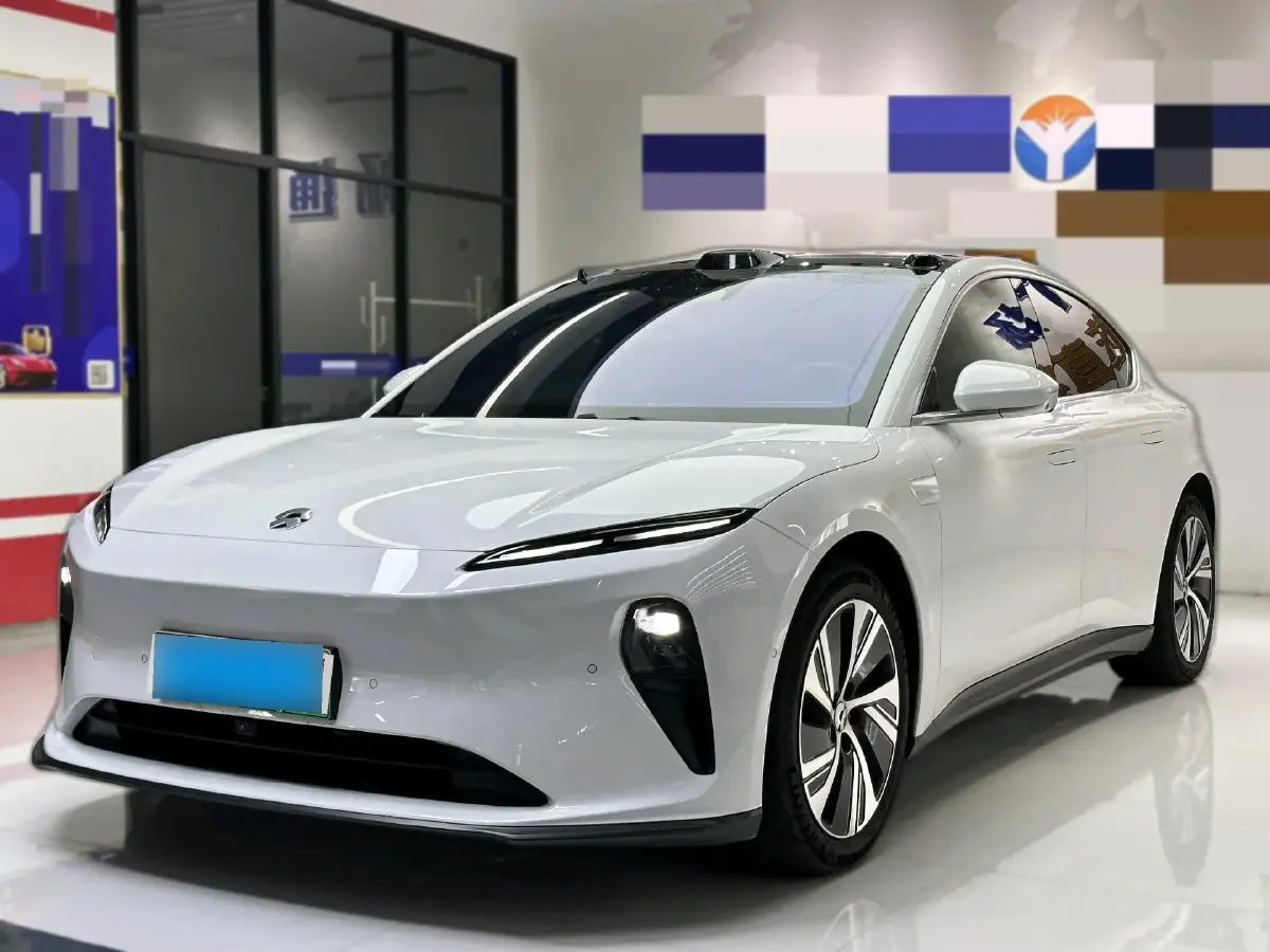 2024 NIO ET5 BEV 75KWH