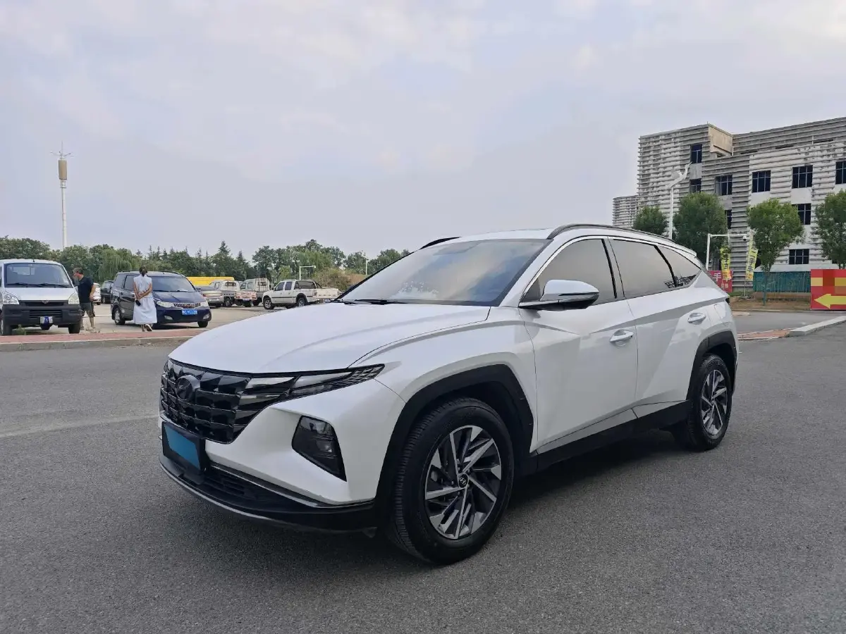 2023 Hyundai Tucson 1.5T 200HP L4 8AT