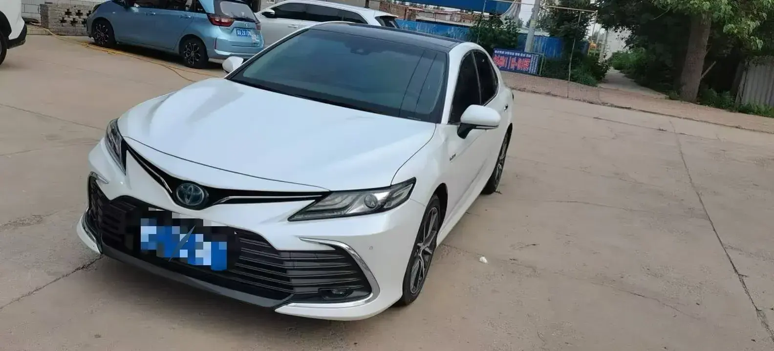 2021 Toyota Camry 2.5L 178HP L4 E-CVT Hybrid