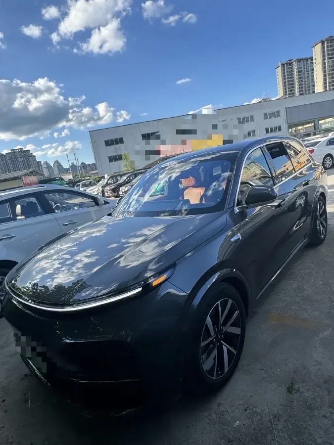 2023 Li L8 Range Extended 154HP REEV 40.9KWH