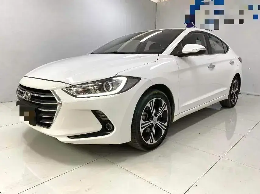 2018 Hyundai Elantra 1.4T 130HP L4 7DCT