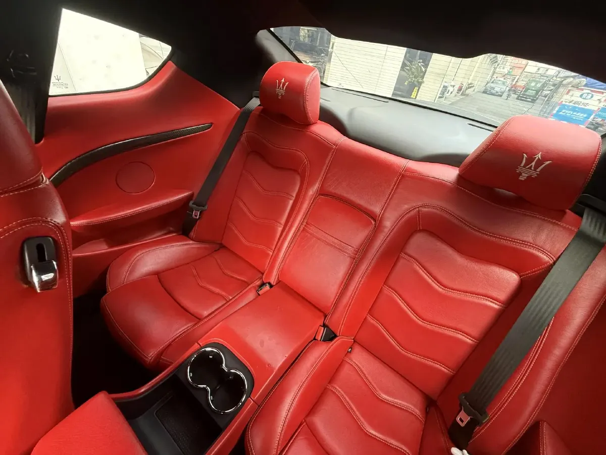 2007 Maserati GranTurismo 4.2L 405HP V8 6AT,autocango,china used car exporter,china ev exporter,chinese used car exporter,chinese used ev exporter