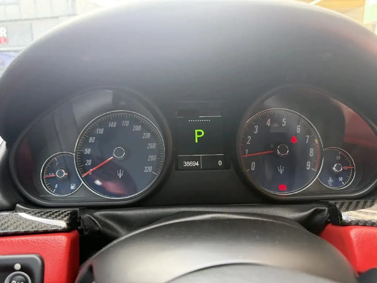 2007 Maserati GranTurismo 4.2L 405HP V8 6AT,autocango,china used car exporter,china ev exporter,chinese used car exporter,chinese used ev exporter