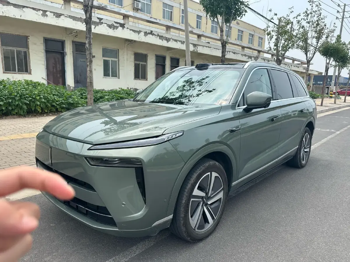 2025 WEY BlueMountain 1.5T 170HP L4 4DHT PHEV 52.3KWH