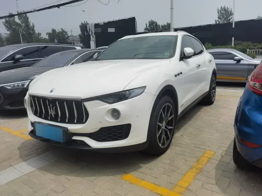 2018 Maserati Levante 3.0T 350HP V6 8AT